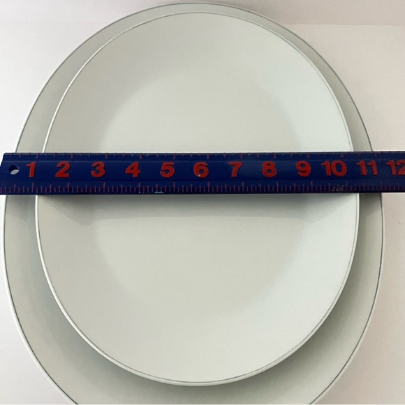 Set of 2 Rosenthal porcelain oval platters with a light blue trim. - Picture 3 of 8